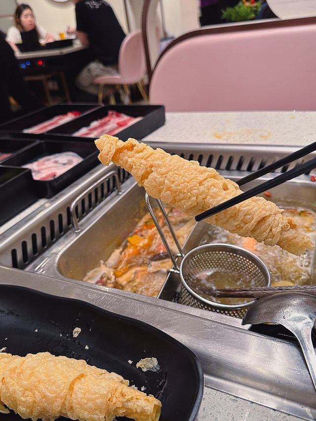 🍲星加坡過江龍打卡火鍋登陸香港，養顏火鍋新風尚