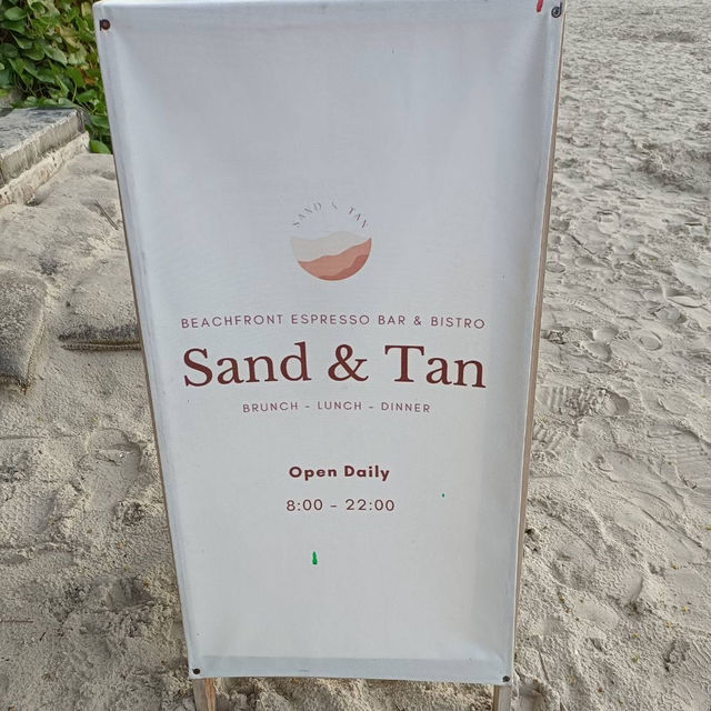 Sand and Tan นั่งชิล ชมวิวทะเล ถ่ายรูปแบบมินิมอล📍