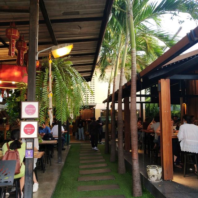 ร้านดังเชียงใหม่...ข้าวซอยนิมมานต์