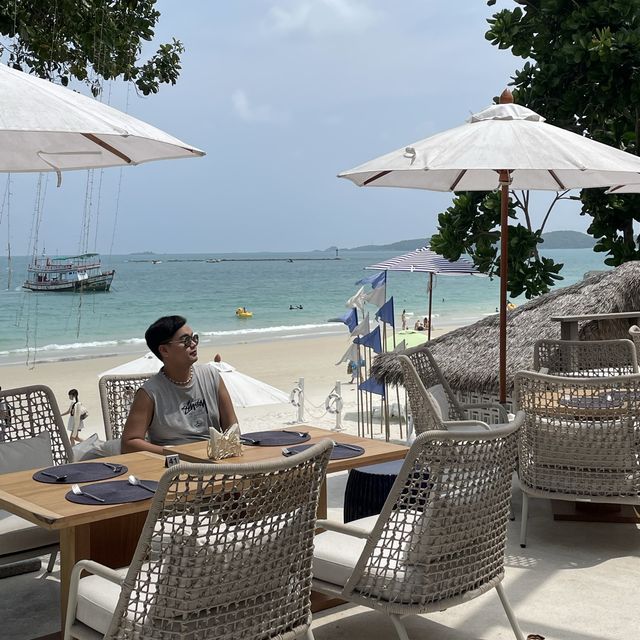 WINKKS Beach Club บีชคลับบรรยากาศดีแห่งเกาะเสม็ด
