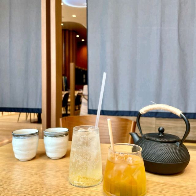 優雅舒適的日本料理餐廳📍昼月