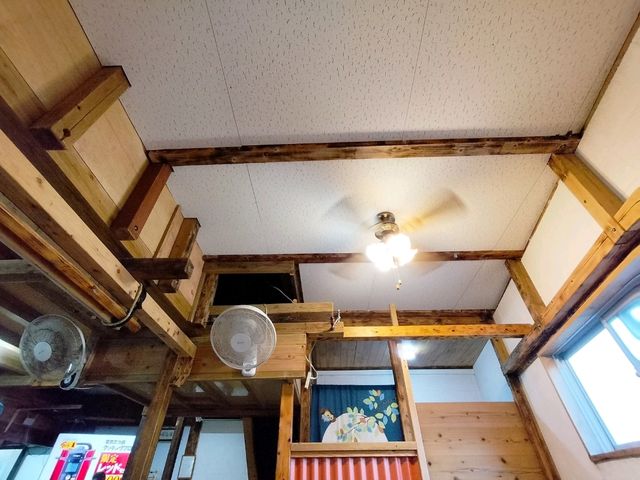 【沖縄 座間味島】座間味島で採れた魚だけのお店✨