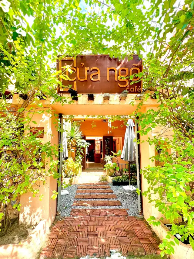 Insta-Worthy Cafe In Da Nang City 🇻🇳