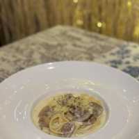 Tone Byrdth De Bangkok  นั่งชิคๆแบบมีสไตล์