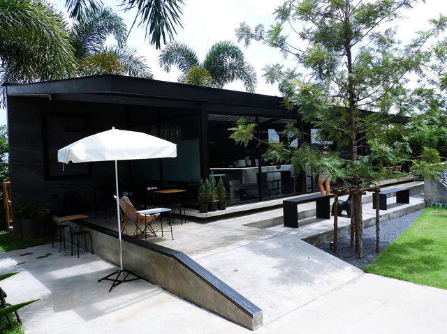 Boardway Blvd คาเฟ่ จ.เชียงราย