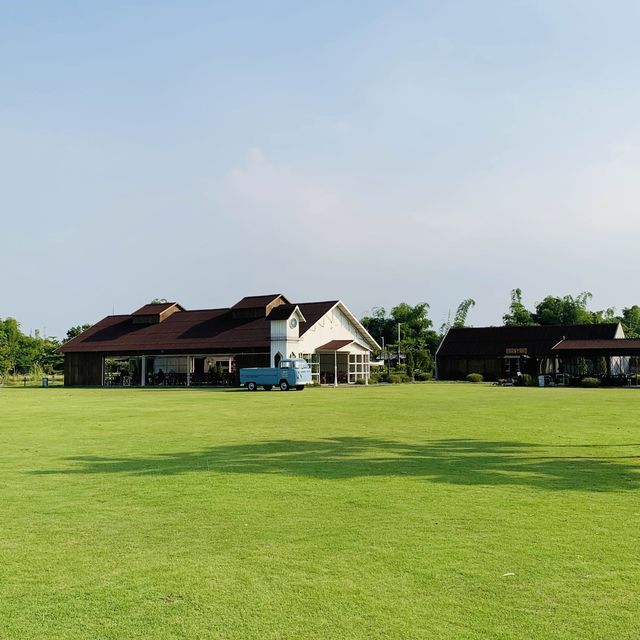 【インドネシア】癒しスポット“Rustic Market by The Lake - Graha Natura“
