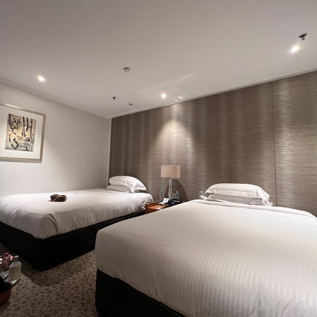 Unparalleled Luxury: Hyatt’s Spacious Room