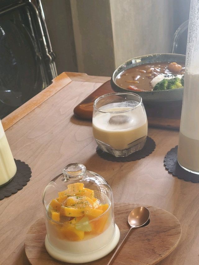 【台湾_台中】勤美近くのお茶のオーレが美味しいカフェ