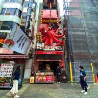 大阪観光グルメ！道頓堀でたこ焼き満喫