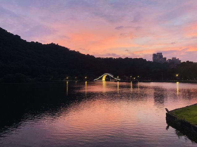 台北｜🌳🌅 Dahu Park 大湖公園