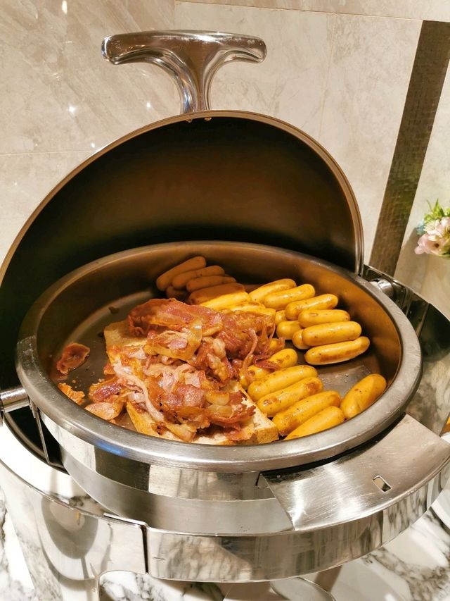 มื้อเช้าสุดฟิน ที่ iSanook Resorts & Sweet หัวหิน