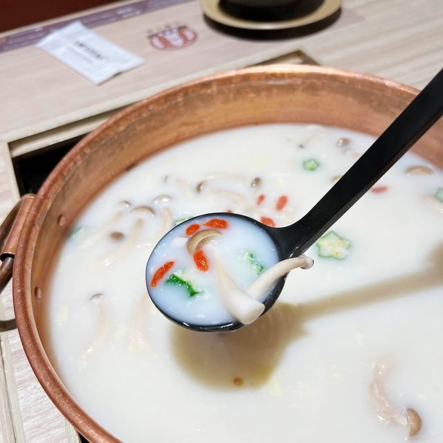 吃到飽台式火鍋🐮澳洲M9和牛