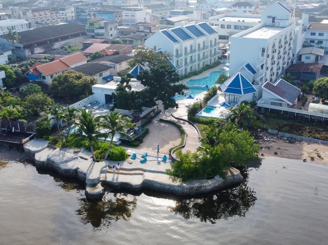 Kram Pattaya ที่พักสวย ริมทะเล สไตล์มินิมอล