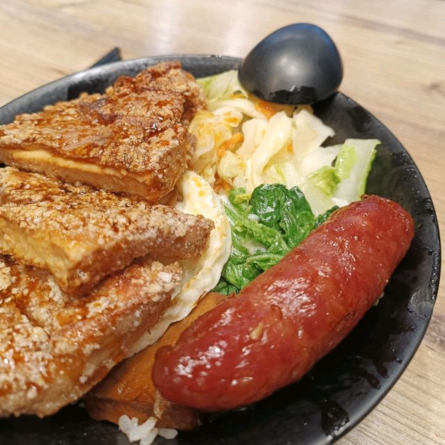 超吉飯桶 好吃的丼飯分享