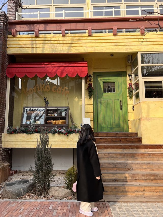 연남동 지브리감성, 마녀배달부 키키의 ‘코리코 카페’☕️🐈‍⬛