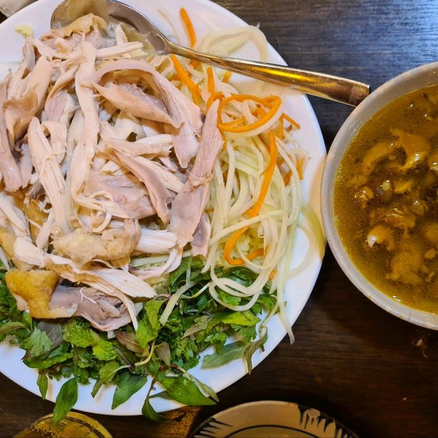 ทานอาหารค่ำมื้อพิเศษ ใจกลางเมืองเก่าฮอยอัน