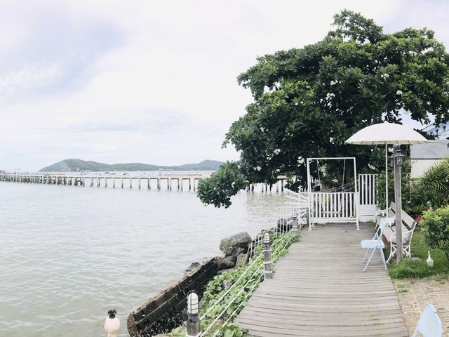 บ้านหัตหีบ ชายทะเล จังหวัดชลบุรี บ้านหัตหีบ ชายทะเล จังหวัดชลบุรี