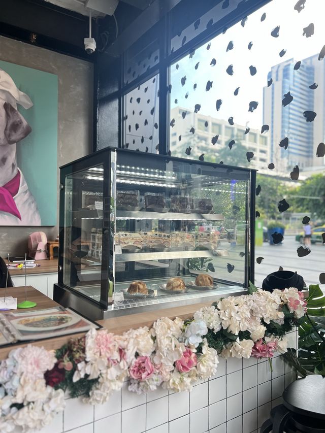 ⚡️พาไปคาเฟ่ ตึกใหญ่ ใจกลางสยาม✨