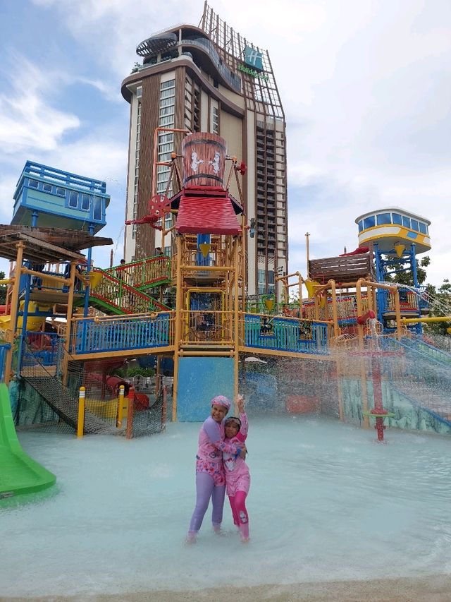 สวนน้ำ วานานาวา หัวหิน เล่นสนุกจนลืมทะเล