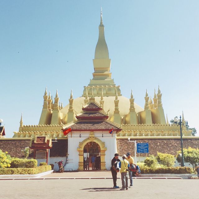 Vientiane Great Golden Stupa 😮