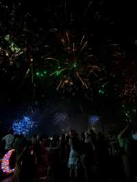 โมเม้นต์ Countdown 2024 at ICONSIAM