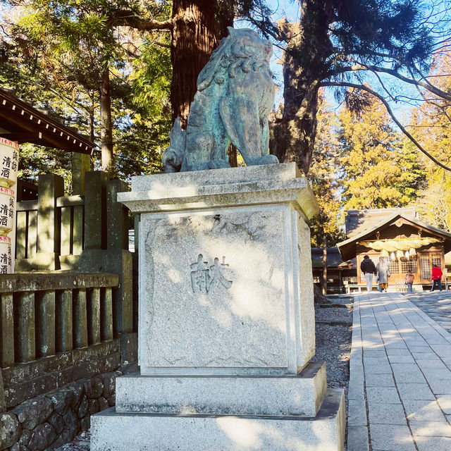 【長野県/下諏訪　全国に2.5万社ある諏訪神社の総本社『諏訪大社』の１つ⛩️】