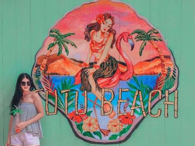 Tutu Beach (ทูทู่บีช) 