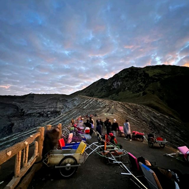 Hiking The Ijen