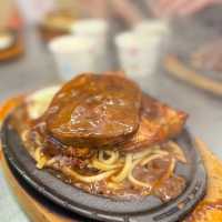 瑞豐夜市（萬國牛排）美食推薦
