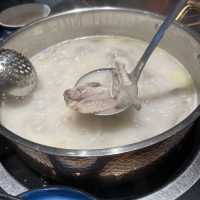 【 深圳美食推介。令人回味的胡椒豬肚雞煲 】