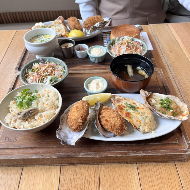 大人気で行列必至やったランチに並ばず入れた！ 