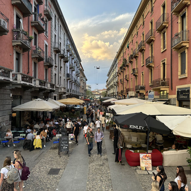 Lively atmosphere in Naviglio Grande