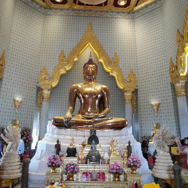 Wat Traimit Withayaram Worawihan 