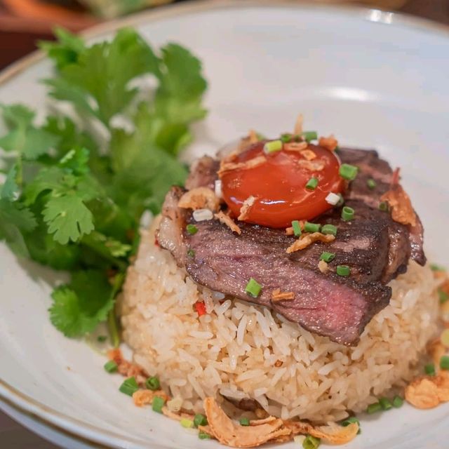 NAVA Restaurant เมนูไทยแท้สูตรโบราณ ชิลริมแม่น้ำ