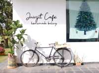 พามาชิมกาแฟ ที่ใจวิจิตรคาเฟ่
