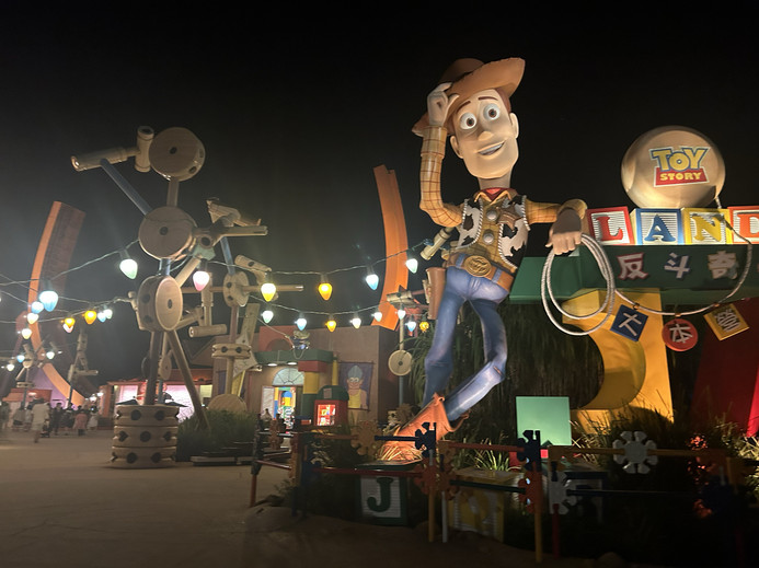 香港】ディズニーの可愛いトイストーリーエリア♡ | Trip.com 香港