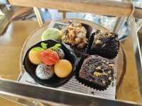 Cross Vibe Pattaya Seaphere โรงแรมสวยพัทยา