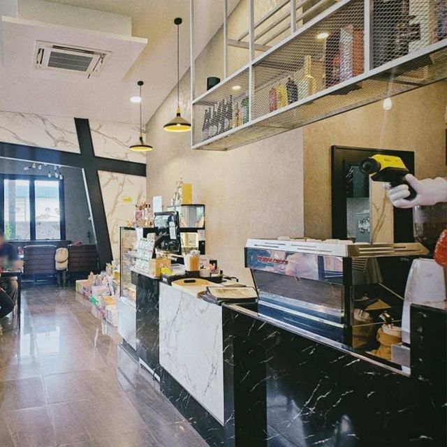 🍭 NAI NOY cafe & bistro คาเฟ่สไตล์มินิมอล