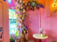 คาเฟ่สีชมพู 