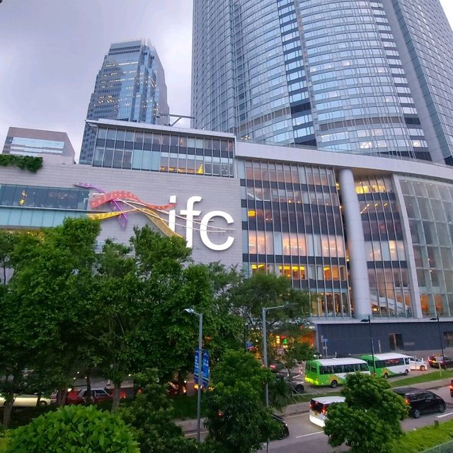 香港旅遊🌐🚇核心地帶•交通方便🚢•一應俱全🛍•ifc商場