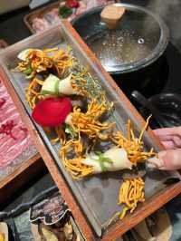 「深圳食雲南野生菌火鍋，適合聚餐」