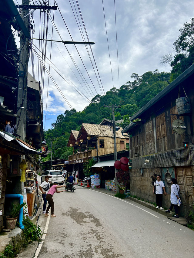 A Cultural Journey Through Thailand: 