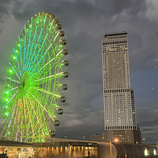 大阪T2國際機場景色非常美麗，好難得可以看到這麼美麗的景色，我坐這麼多次飛機也是第一次看到👀。