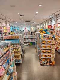 ช้อปของที่ระลึกที่ Miniso อนุเสาวรีย์ชัยฯ