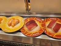 Genrokuzushi ร้านซูชิสายพานย่านโดทงโบริ