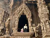 ปราสาทสัจธรรม