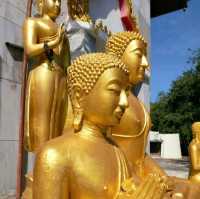 Wat Tham Phrathat Khao Prang