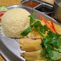 美味船河雞飯