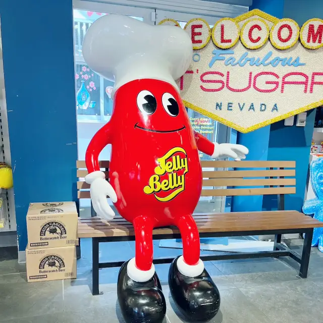 Las Vegas' Candy Paradise — IT'SUGAR Grand Bazaar