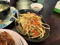 ไก่ทอดเดชา ช่องเขา